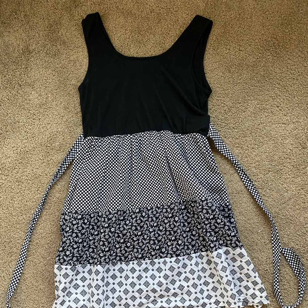Mossimo black and white patterned dress